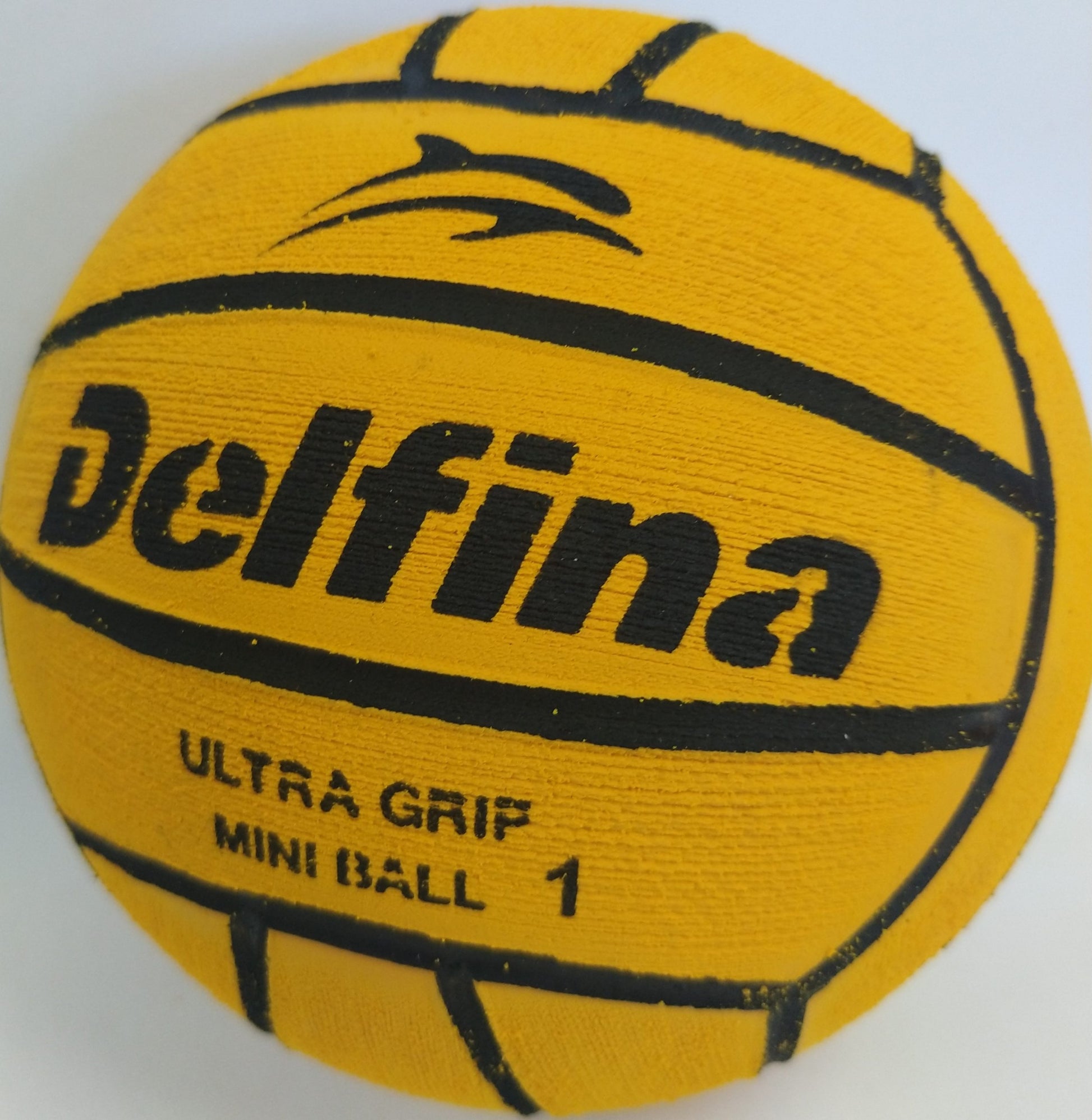 Delfina water polo ball